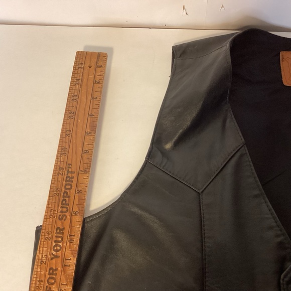 Leather motorcycle vest Howard’s Exclusive Leathers Men’s size 50 - Picture 12 of 12